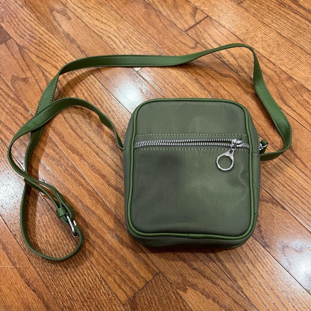 green crossbody bag